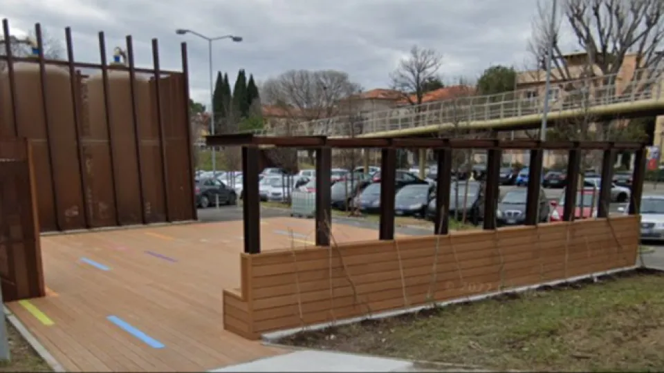 il piazzale (Google Maps)