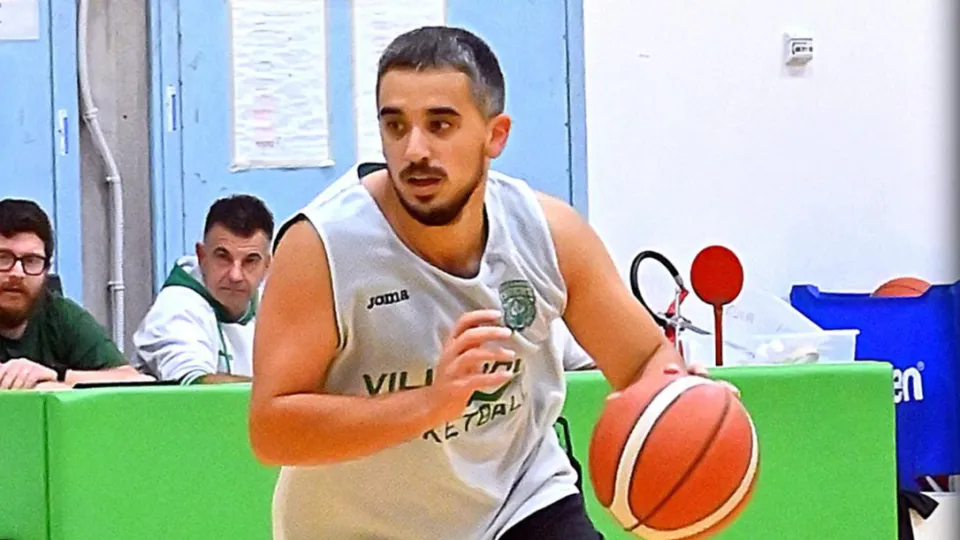 Il play-guardia dei Villanova Tigers Bronzetti, uno degli ex della partita (Foto @Alfio Sgroi)