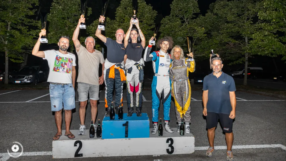 Il podio assoluto del 52° Circuito San Marino (©BIERRE PHOTOSPORT)