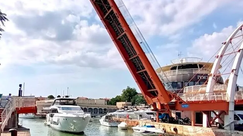 il ponte mobile