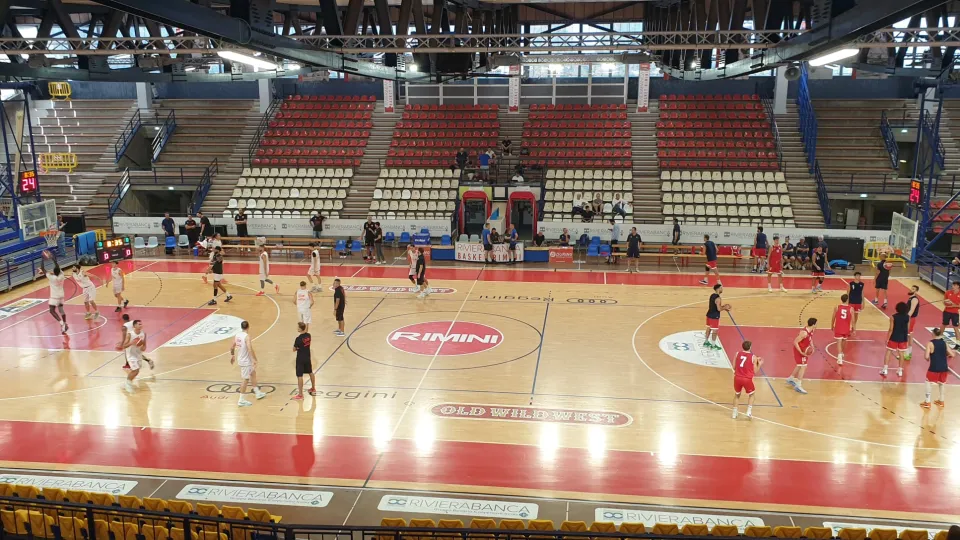 Il riscaldamento delle due squadre
