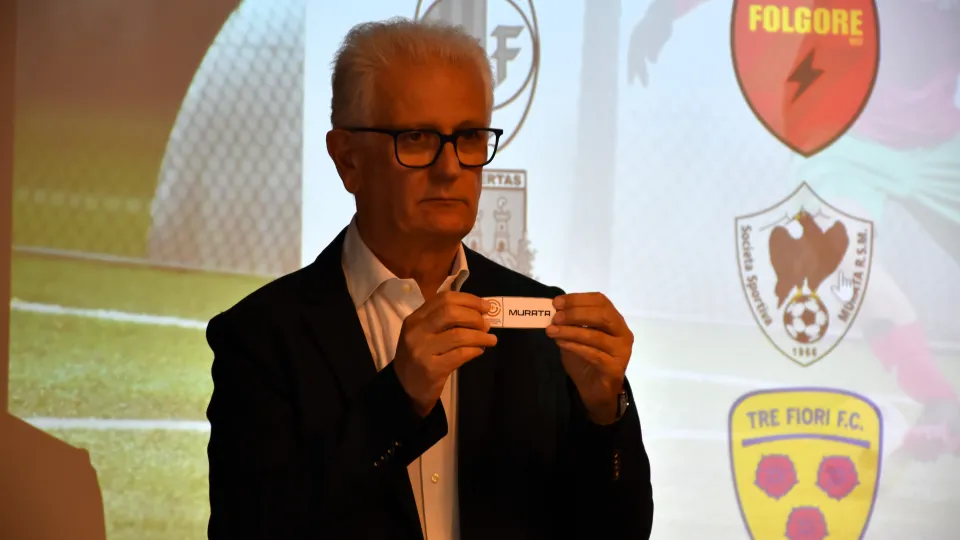 Il Segretario Generale FSGC, Luigi Zafferani, durante il sorteggio (©FSGC)