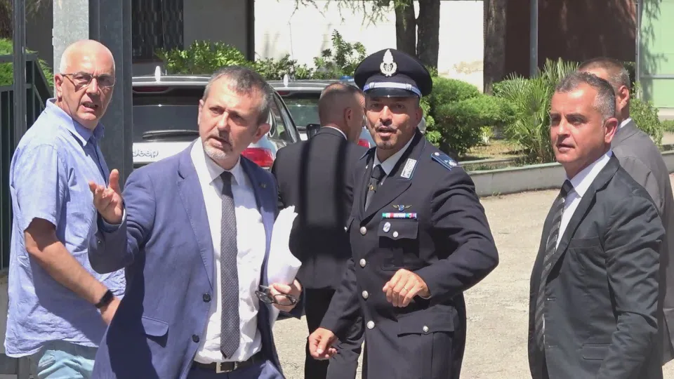 il sottosegretario Delmastro in visita al carcere