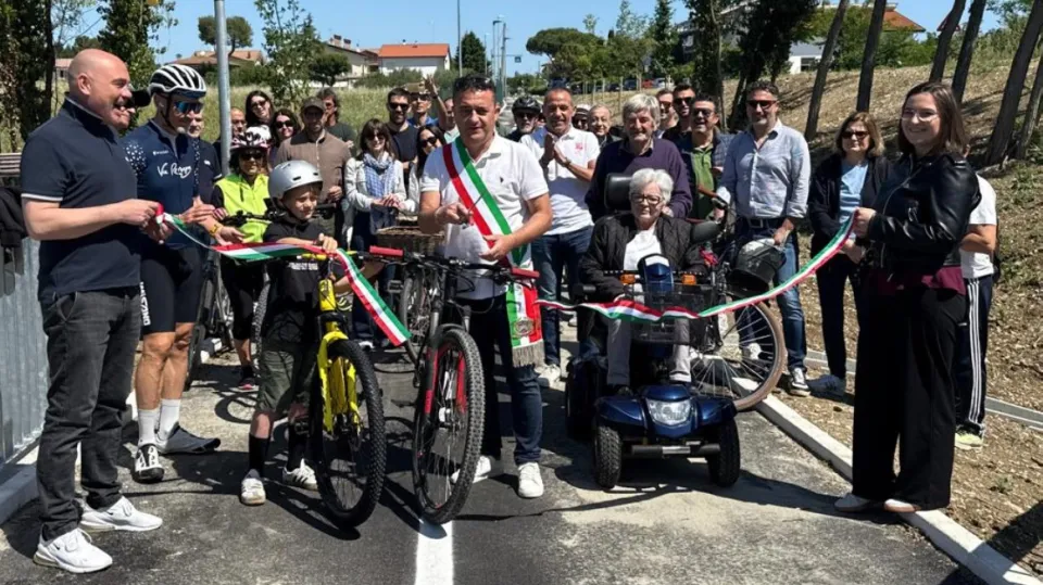 il taglio del nastro