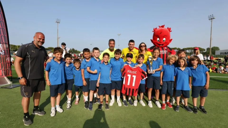 Il Tribiano categoria Primi Calci 2016-17 (@credit AcMilan)