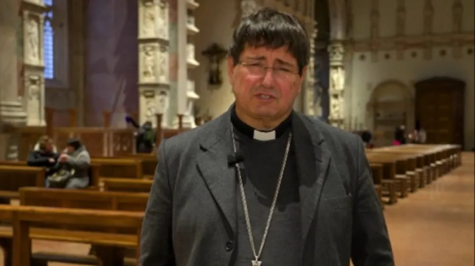 il vescovo Anselmi