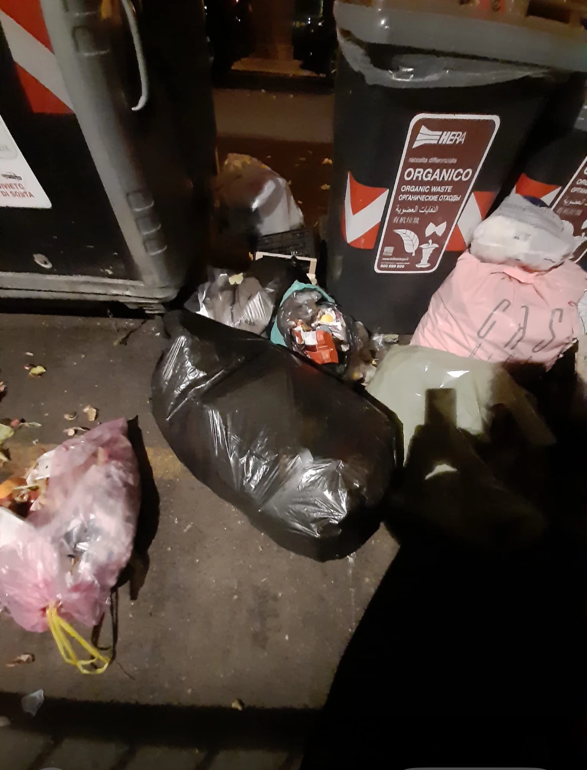 rifiuti abbandonati