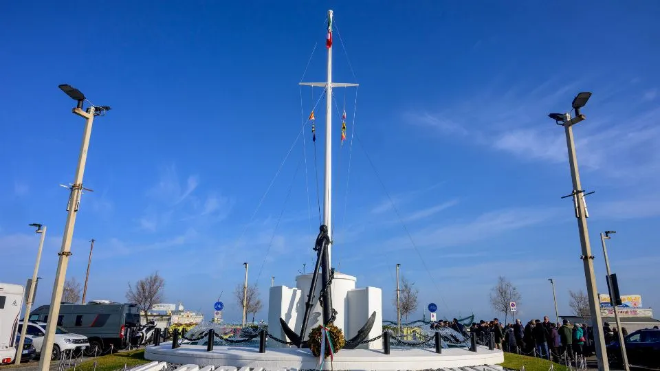 Inaugurato il Monumento Caduti del Mare di Riccione
