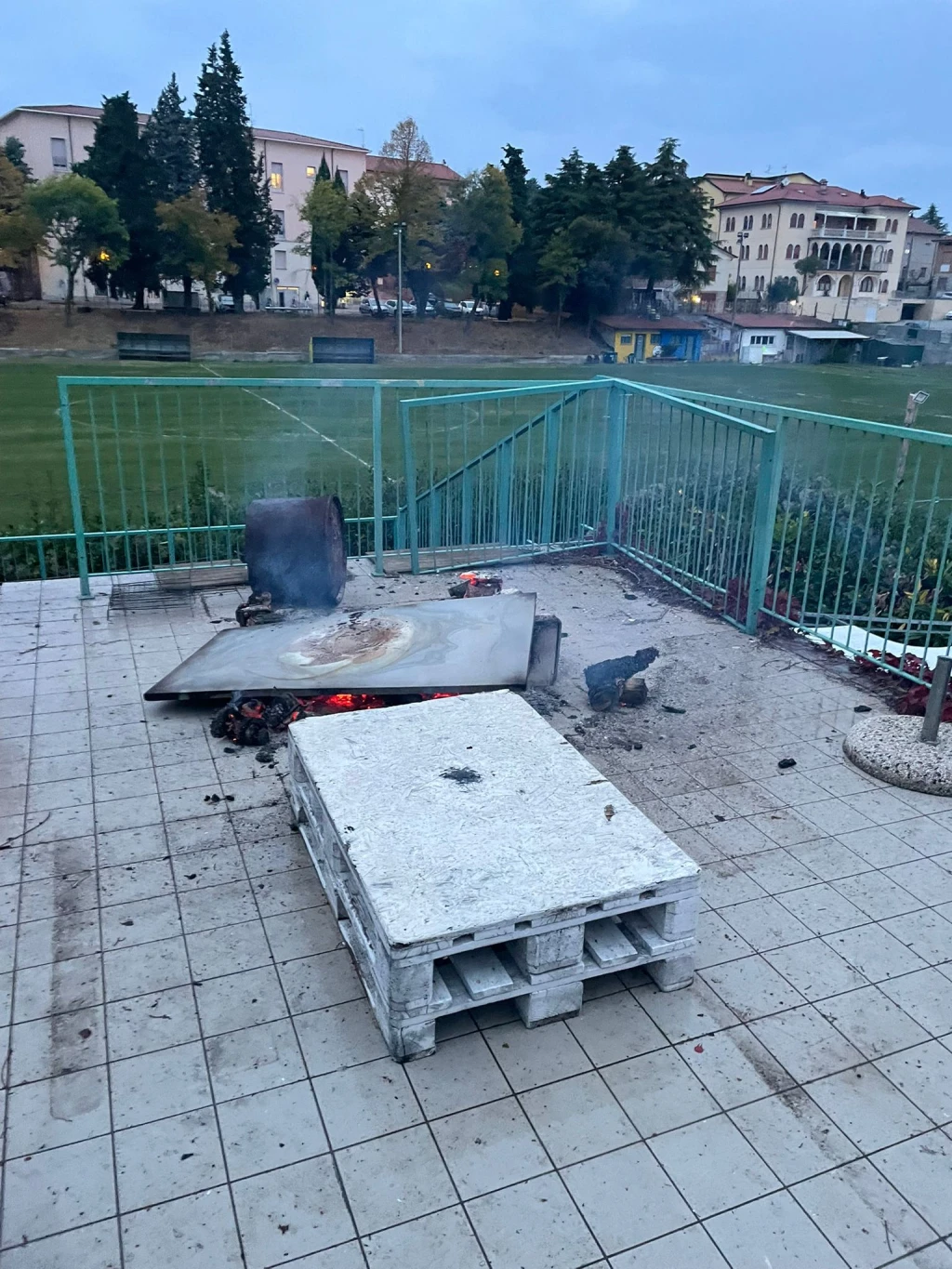 incendio alla piscina di Verucchio