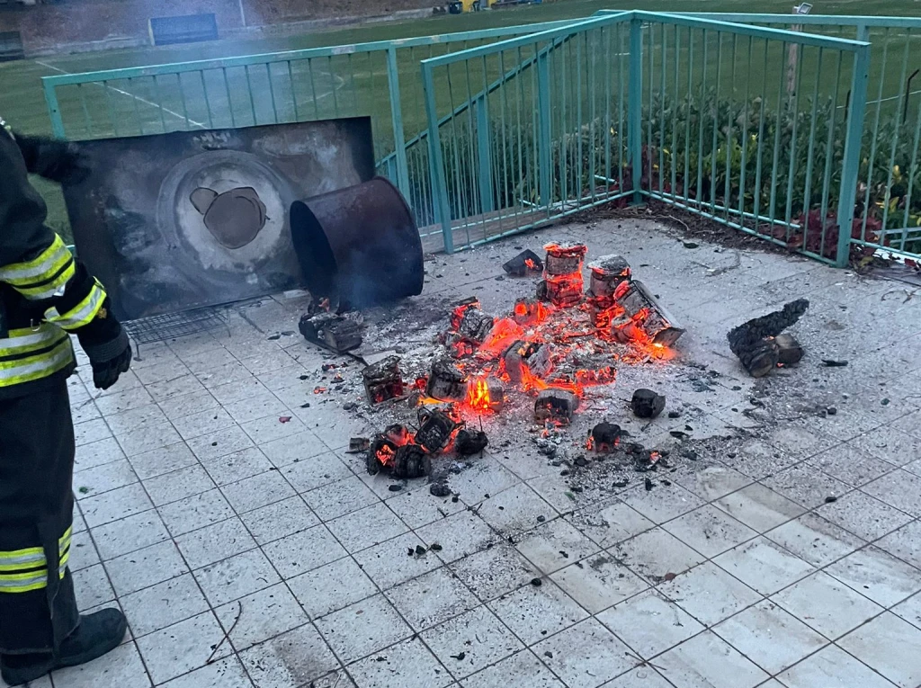 incendio alla piscina di Verucchio