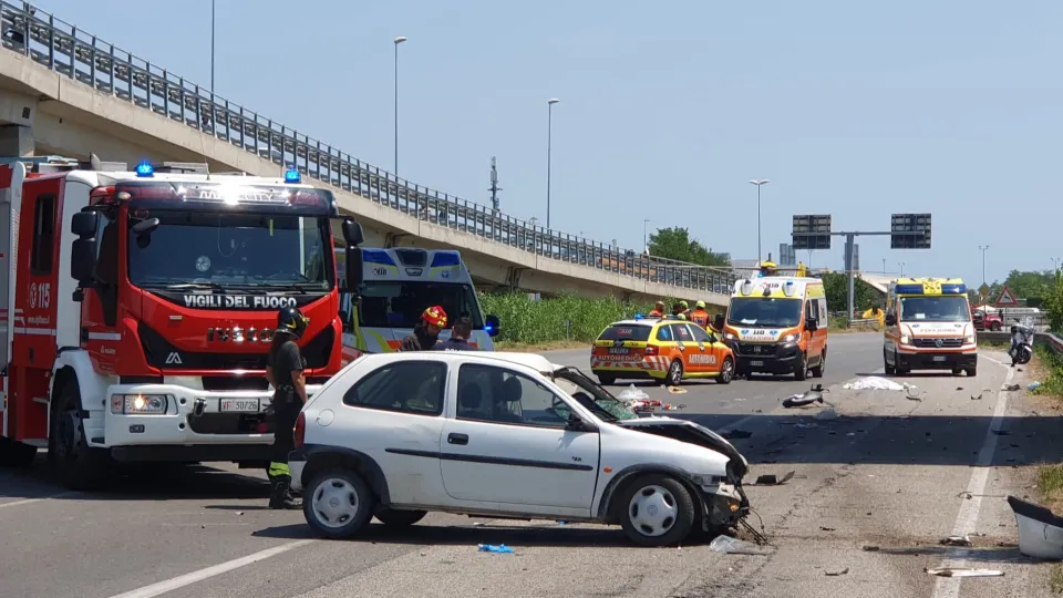 incidente mortale sulla via Emilia (Adriapress)