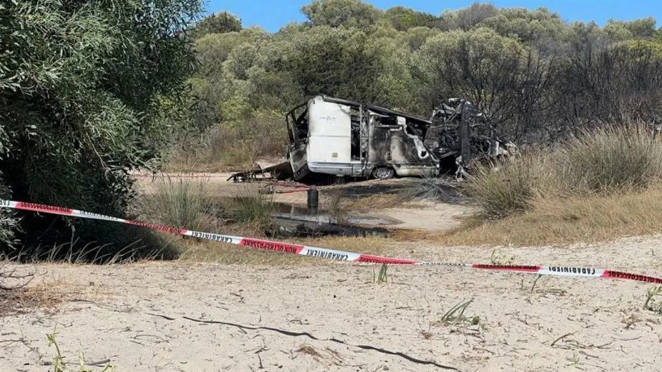 il camper incenerito degli Imbuzan
