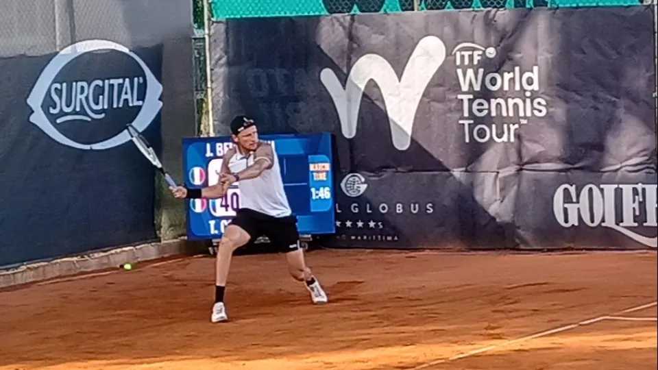Jacopo Berrettini in azione