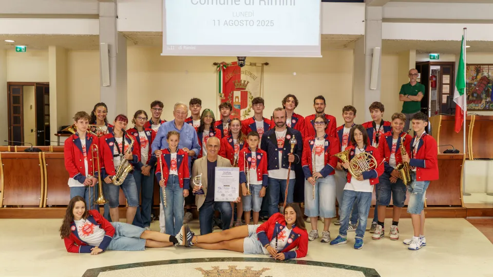 la banda con il sindaco Sadegholvaad