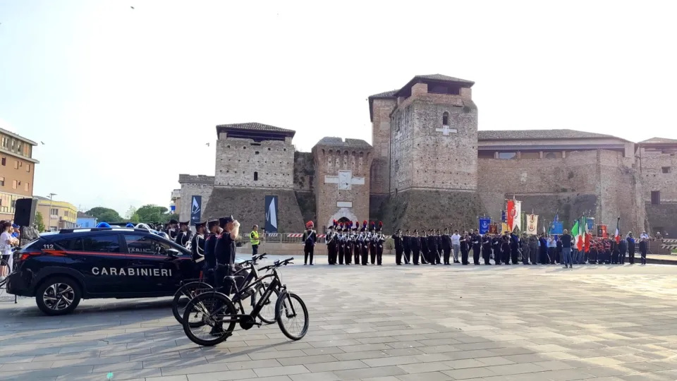 La cerimonia dell'Arma in piazza Malatesta