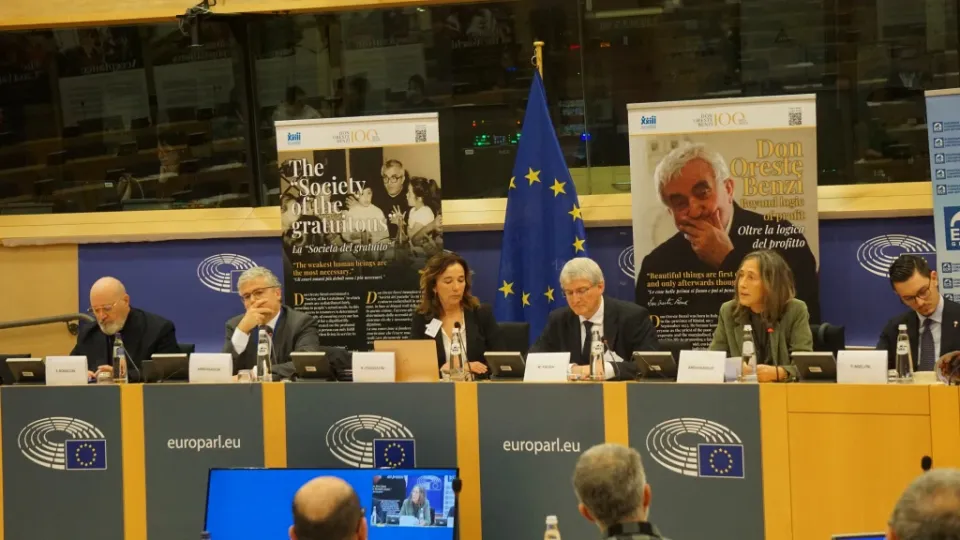 la conferenza a Bruxelles