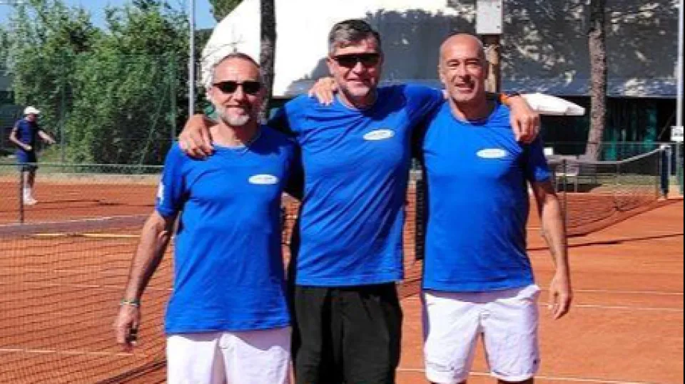 La formazione Over 50 del Circolo Tennis Cervia