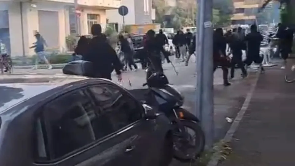 la guerriglia urbana prima del match