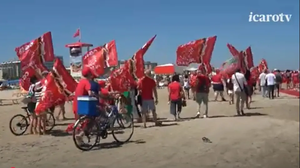 la manifestazione