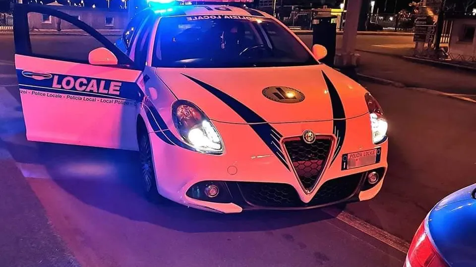 la polizia locale di Riccione