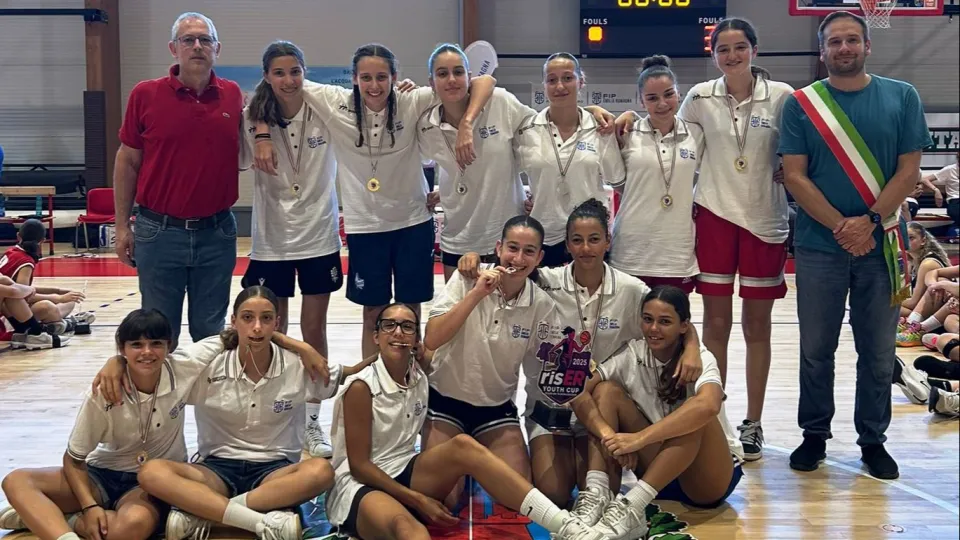 La premiazione delle Under 13 dell'Emilia-Romagna