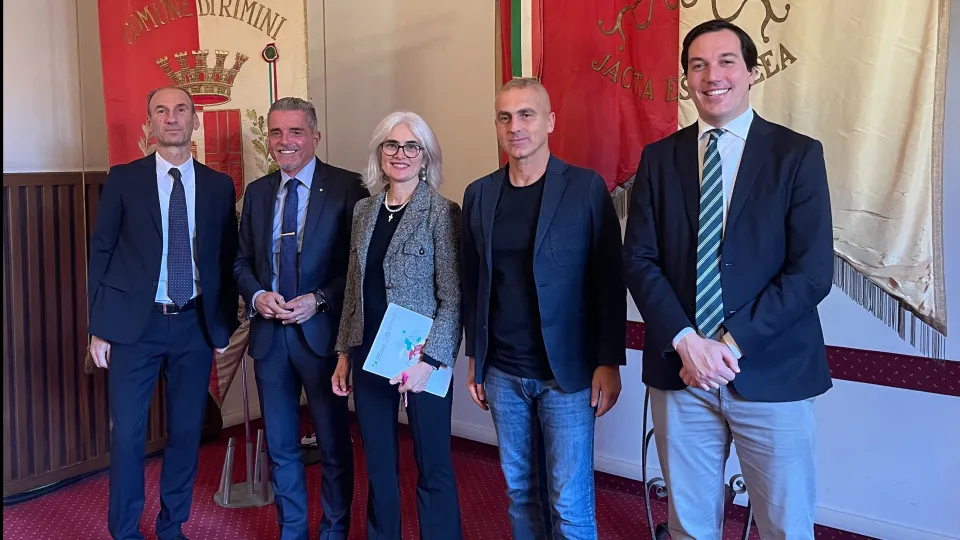 la presentazione con il sindaco in Comune