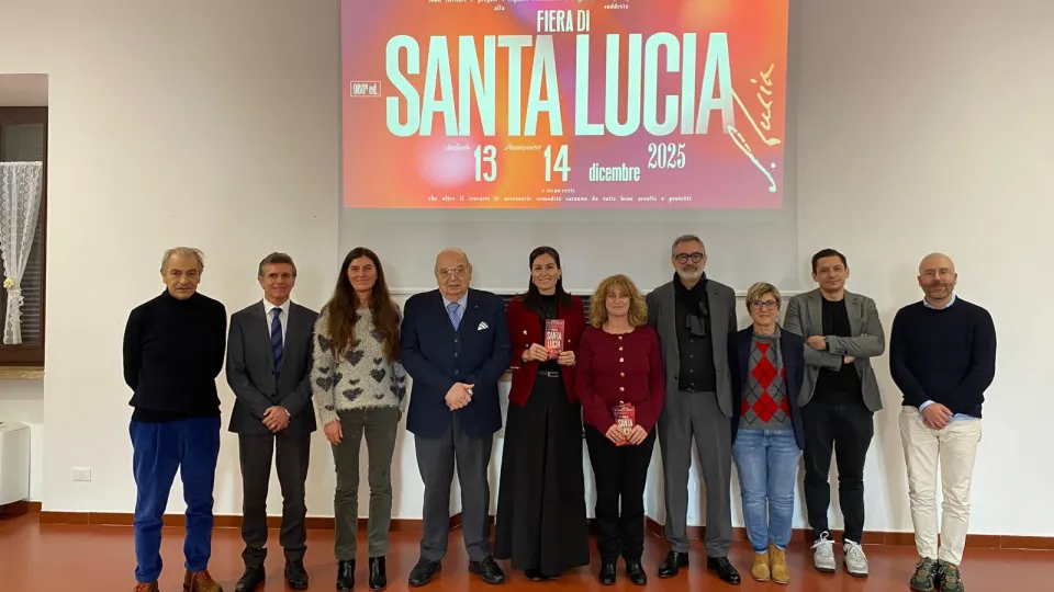 la sindaca Bertuccioli insieme agli organizzatori