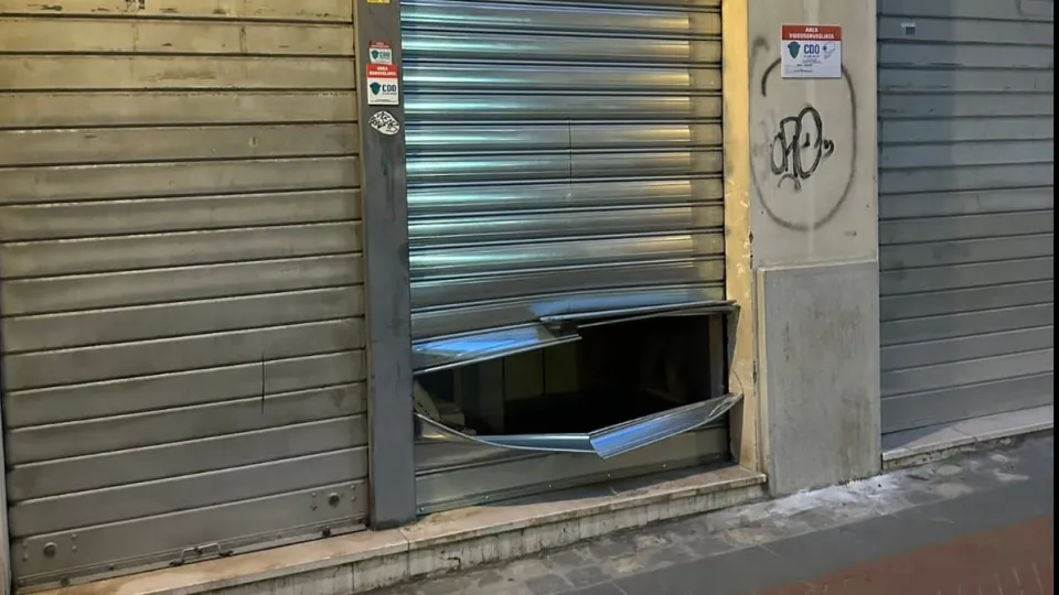 la spaccata alla gioielleria Pedrosi