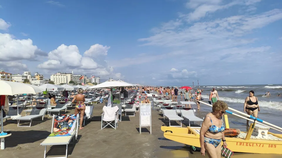 la spiaggia domenica mattina (24 agosto)