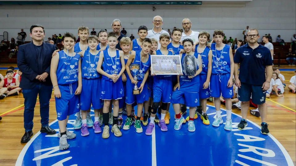 La squadra dell'AICS, vincitore del torneo