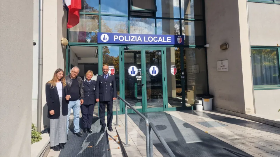 la visita al comando