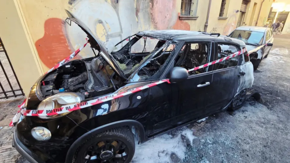 le auto che hanno preso fuoco