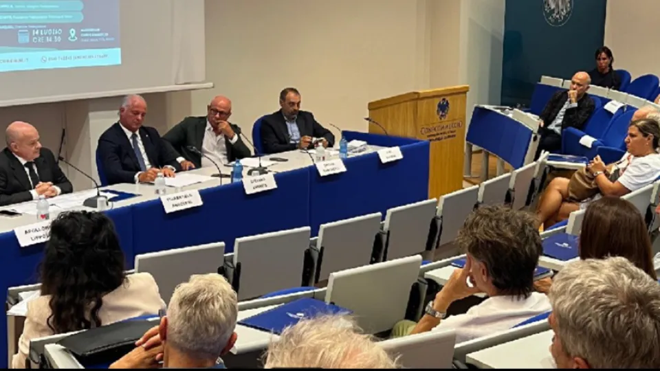 l'incontro alla sede di Confcommercio