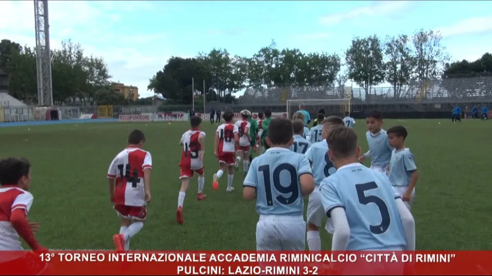 L'ingresso in campo di Lazio e Rimini