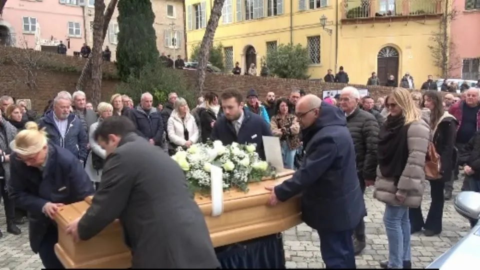 il funerale di Cristian Gualdi
