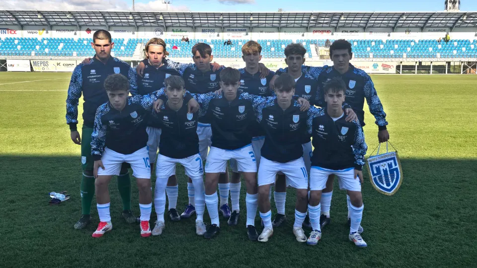 L'undici di partenza dell'U17 di San Marino (@FSGC)