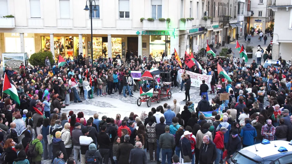 @Adriapress una manifestazione di piazza per la Palestina