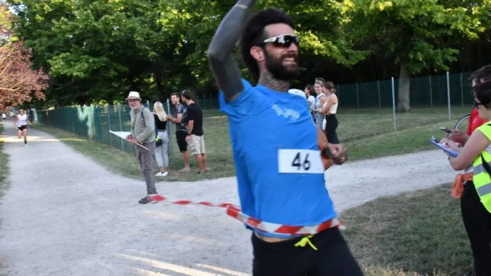 Marco Zanni taglia il traguardo