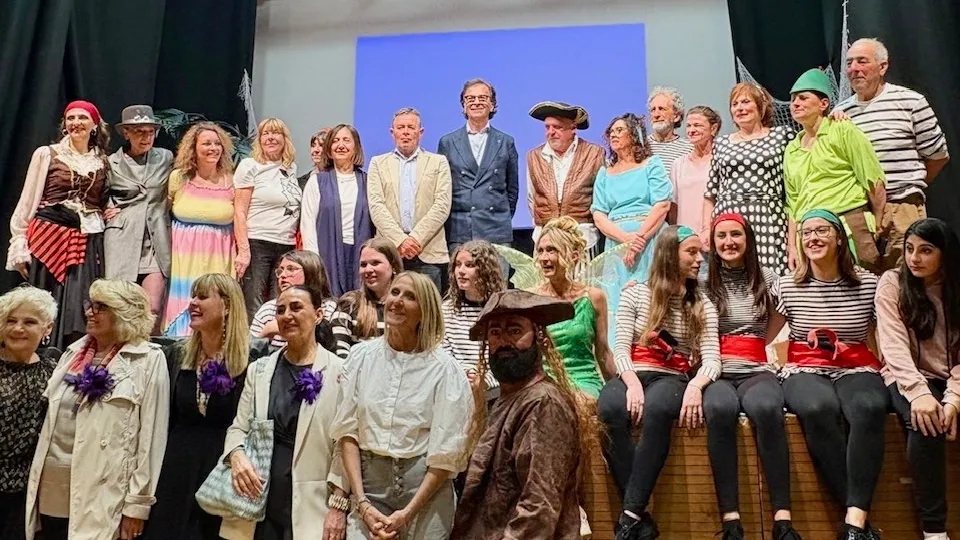 Musical Peter Pan con sindaco Ugolini, assessori Ottogalli e Pazzaglia