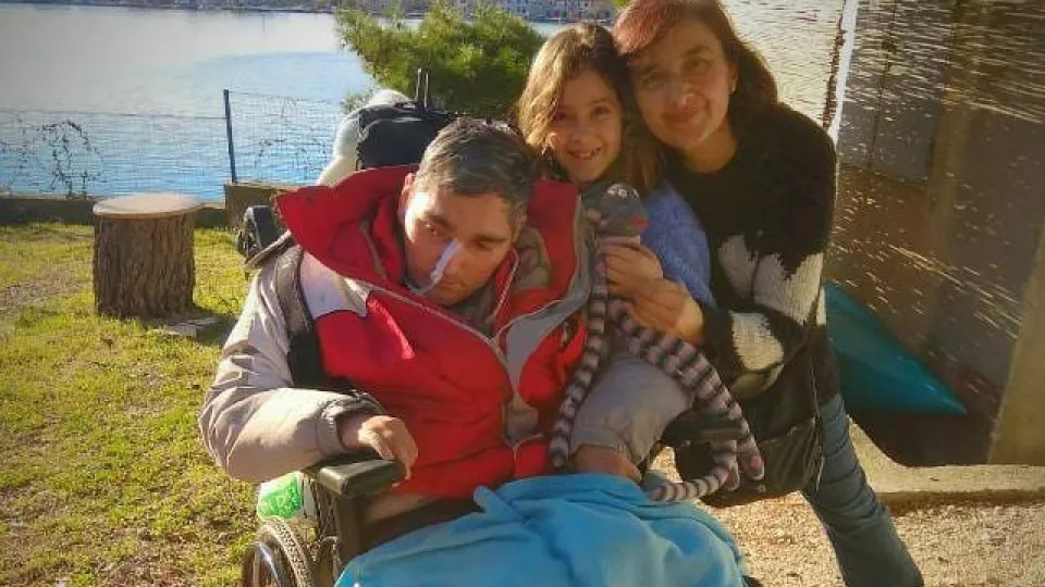 Nicola con la sua famiglia