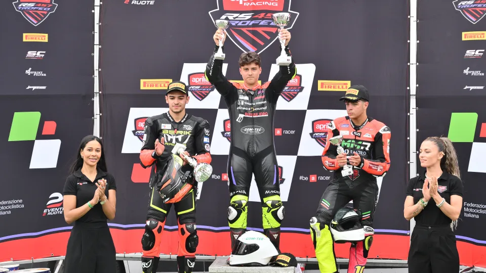 Nicolò Enea Montenero sul gradino più alto de podio