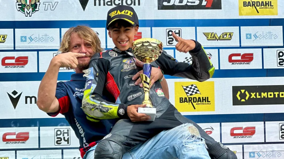 Nicolò Sorbino con il trofeo