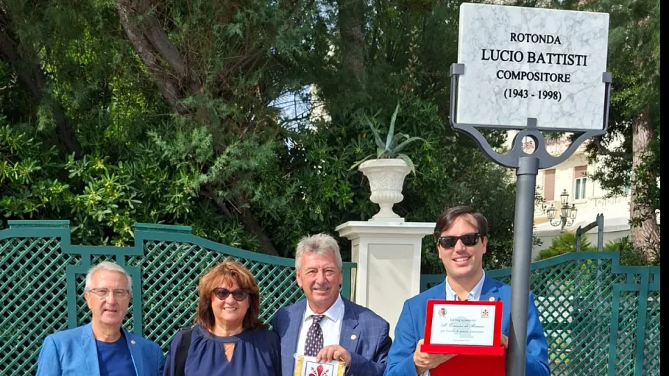 Nuova targa a Lucio Battisti