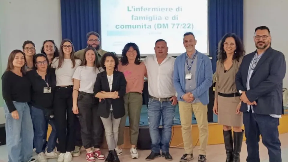 presentazione infermiere di famiglia e di comunità