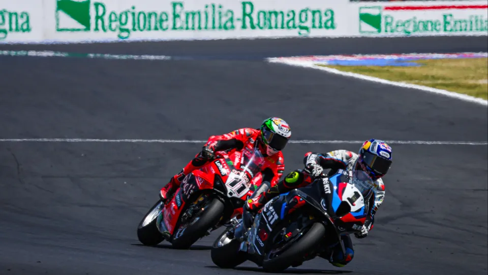 Razgatloglu e Bulega (@Petrangeli)