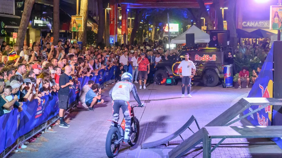 Red Bull Riders Night in viale Ceccarini (edizione 2024)