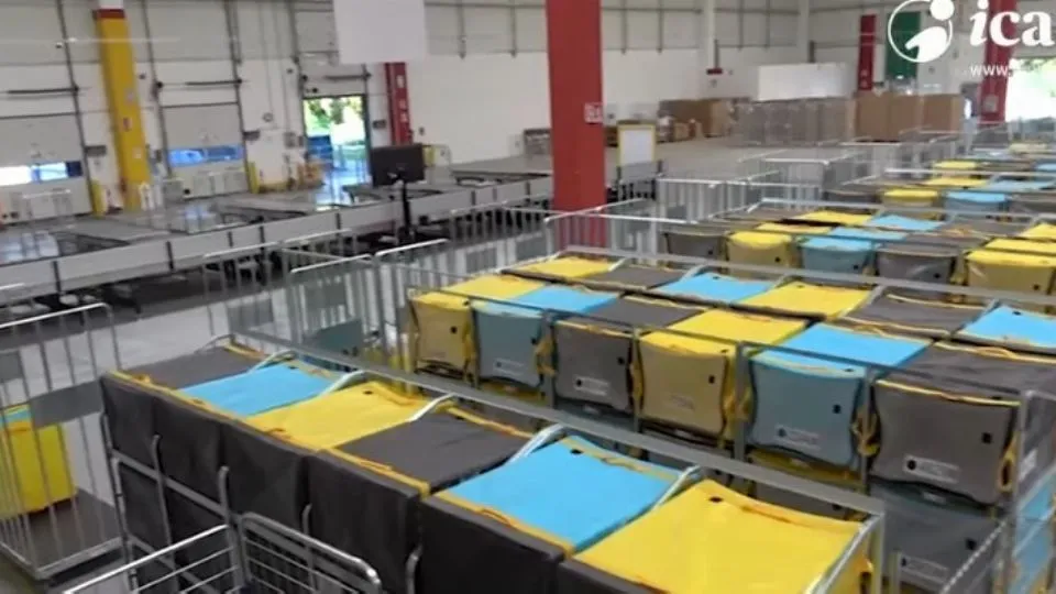 lo stabilimento Amazon a Santarcangelo
