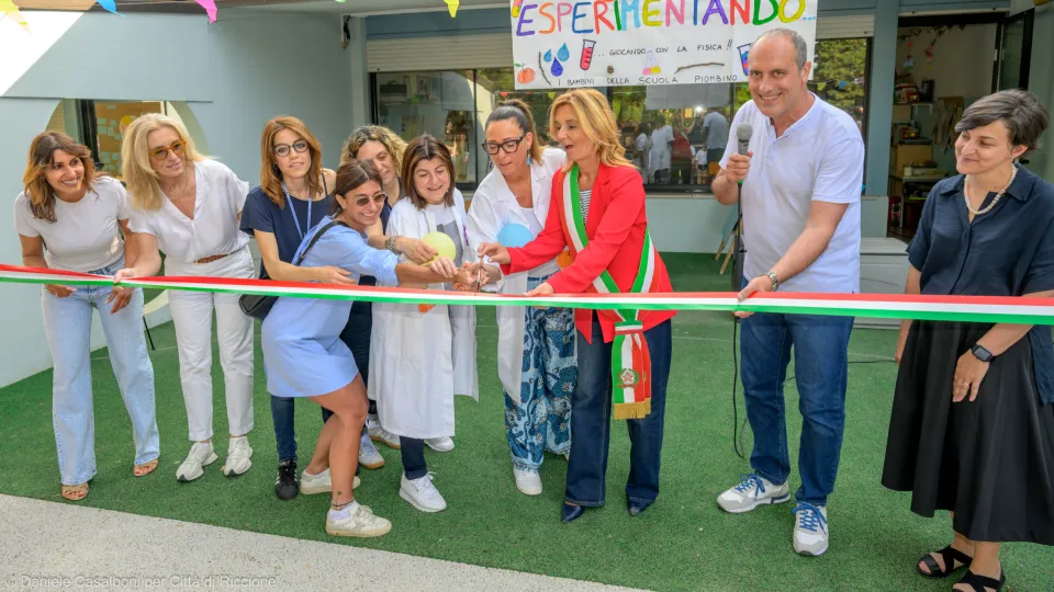 Scuola Piombino, inaugurati i nuovi esterni