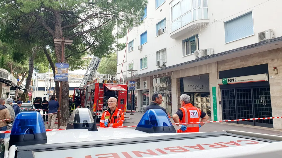 tragico incendio a Riccione (Adriapress)