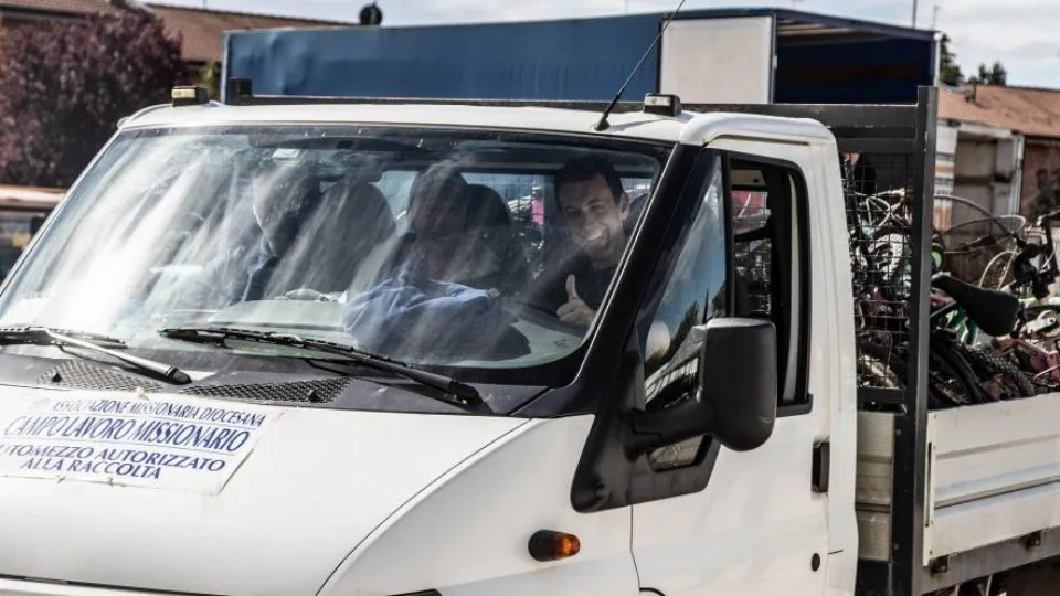 un mezzo del campo lavoro